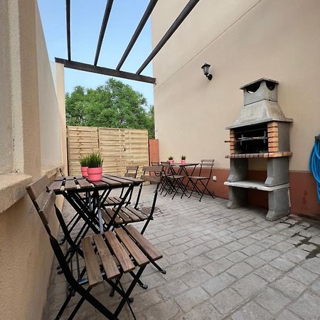 Apartamentos Sevilla Deluxe Rosales Лос-Росалес Экстерьер фото