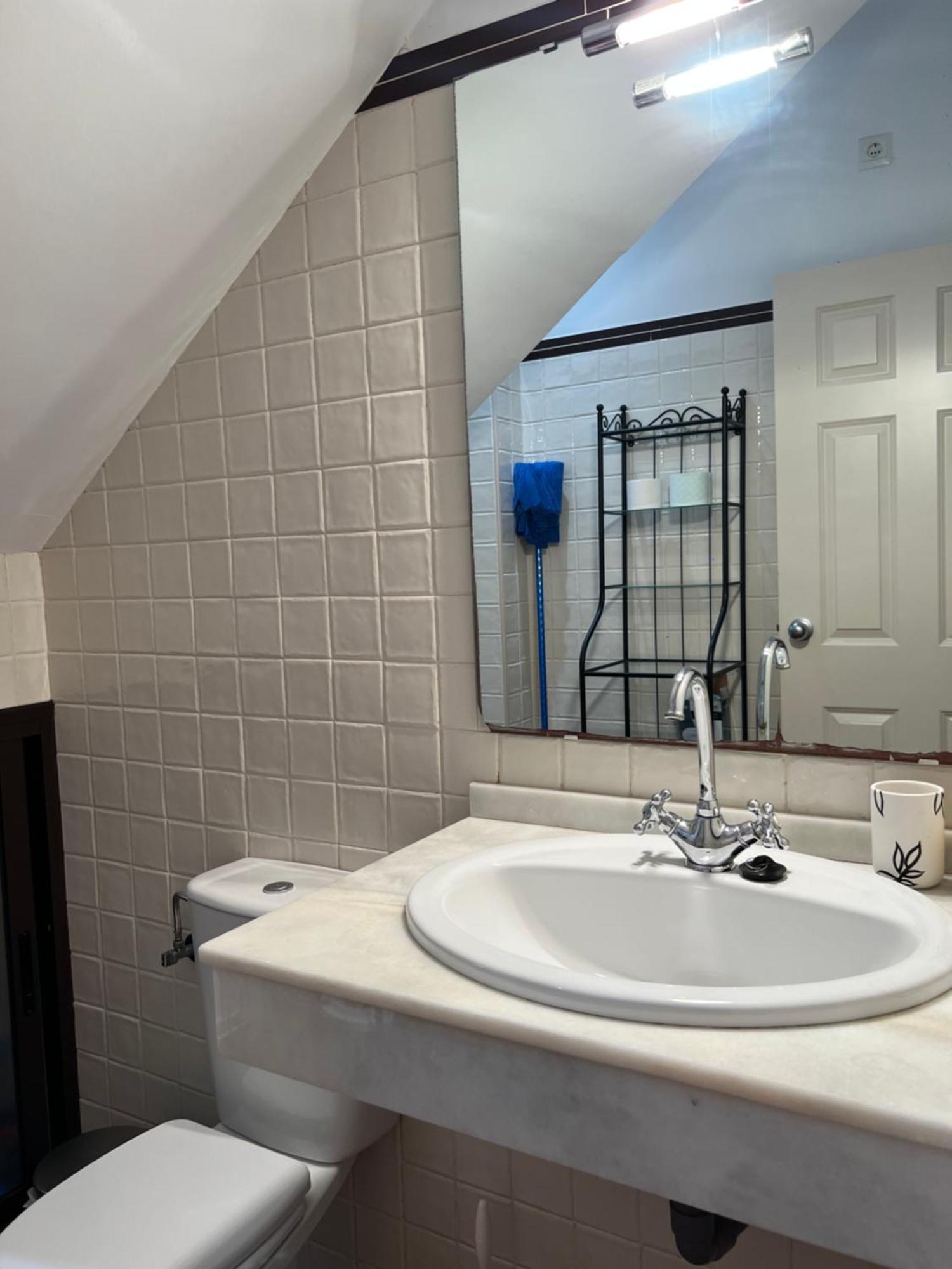 Apartamentos Sevilla Deluxe Rosales Лос-Росалес Экстерьер фото