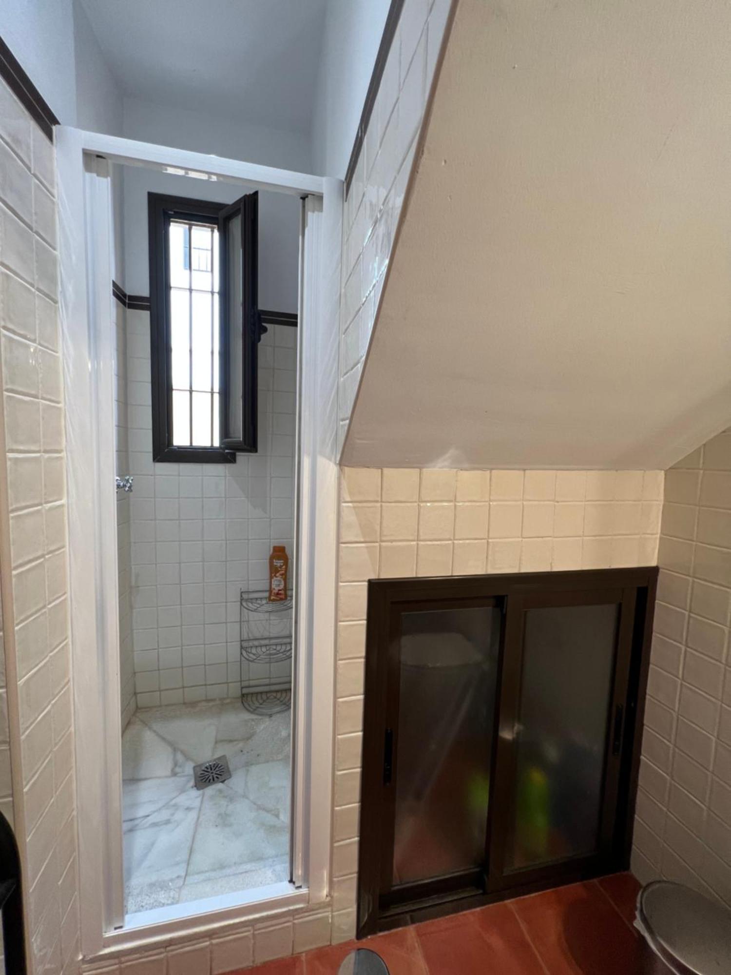 Apartamentos Sevilla Deluxe Rosales Лос-Росалес Экстерьер фото